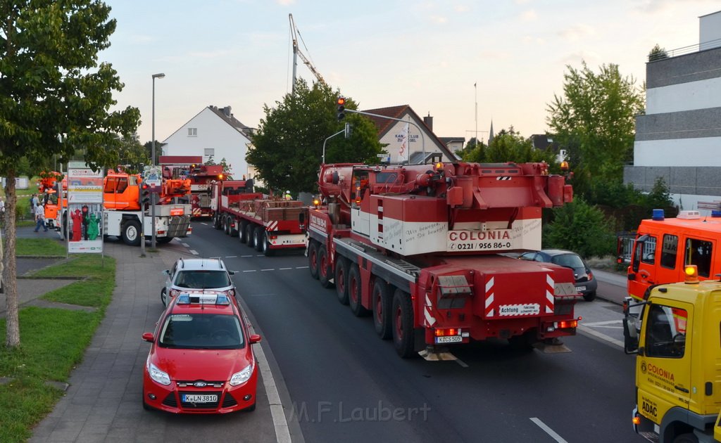 Kran drohte umzustuerzen Koeln Porz Zuendorf Hauptstr P064.JPG - Miklos Laubert